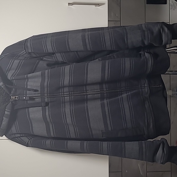 Winter jacket - Picture 4 of 4